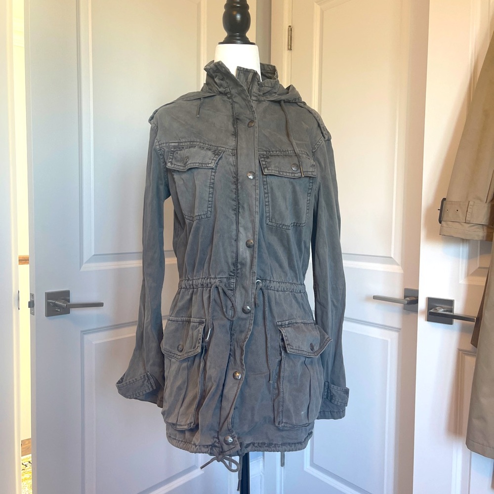 Aritzia popular jacket from 2000’s